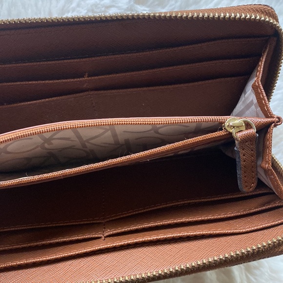 Wallet - Picture 3 of 3